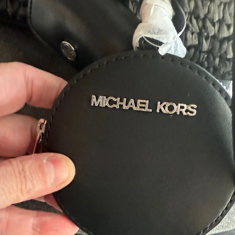 Michael Kors Jet Set travel Black and White Crossbody Bag - Picture 7 of 11